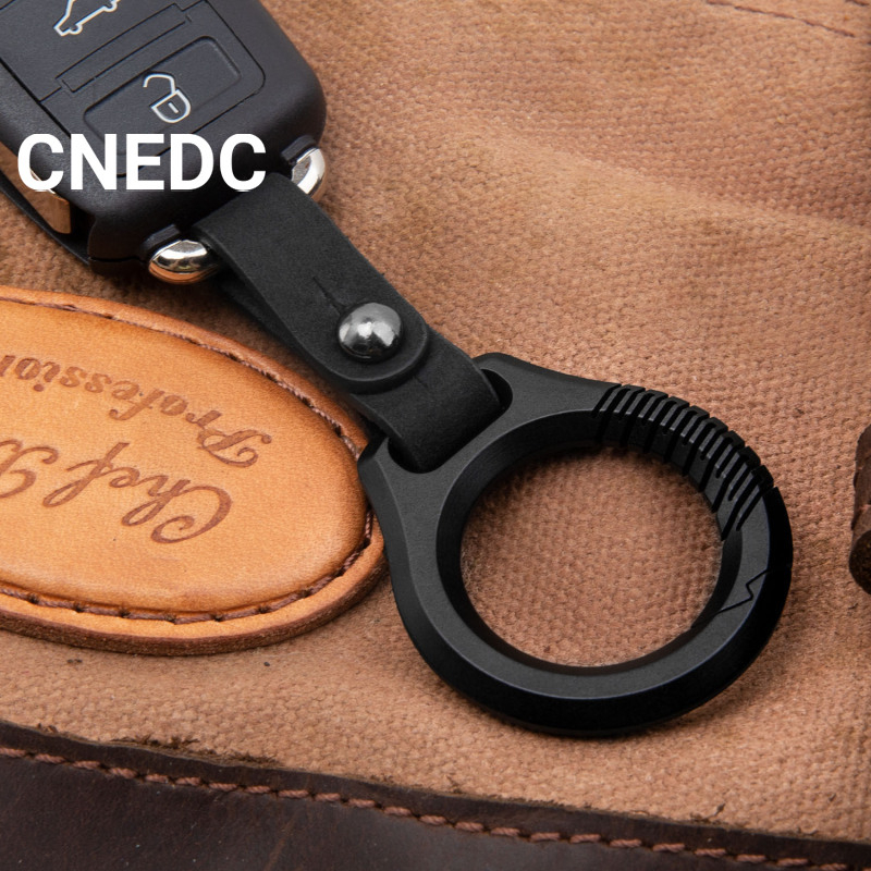 Cnedc lớn màu nâu đen hợp kim titan da ô tô móc khóa thắt lưng thắt lưng edc dụng cụ ngoài trời móc 