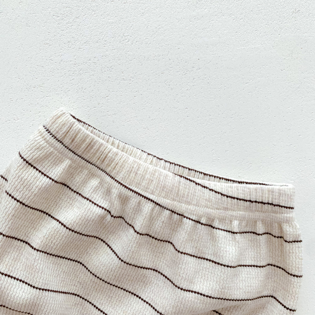 Set Áo Thun Tay Ngắn Kẻ Sọc Phối Quần Short Vải Cotton Thời Trang Mùa Hè Dễ Thương Cho Bé