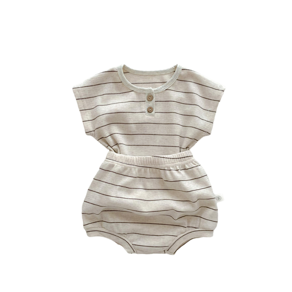 Set Áo Thun Tay Ngắn Kẻ Sọc Phối Quần Short Vải Cotton Thời Trang Mùa Hè Dễ Thương Cho Bé