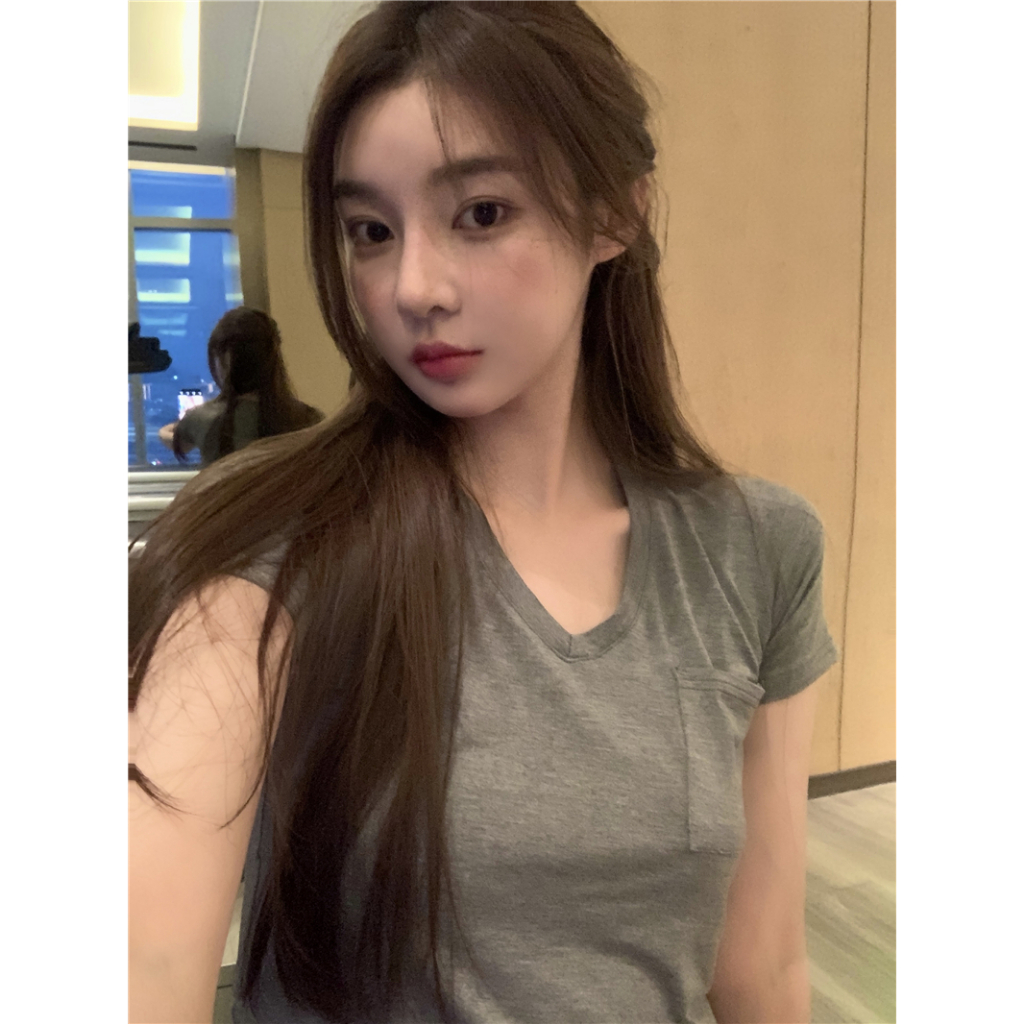 Áo Thun Nữ Tay Ngắn Cổ Chữ V Màu Sắc Thanh Lịch