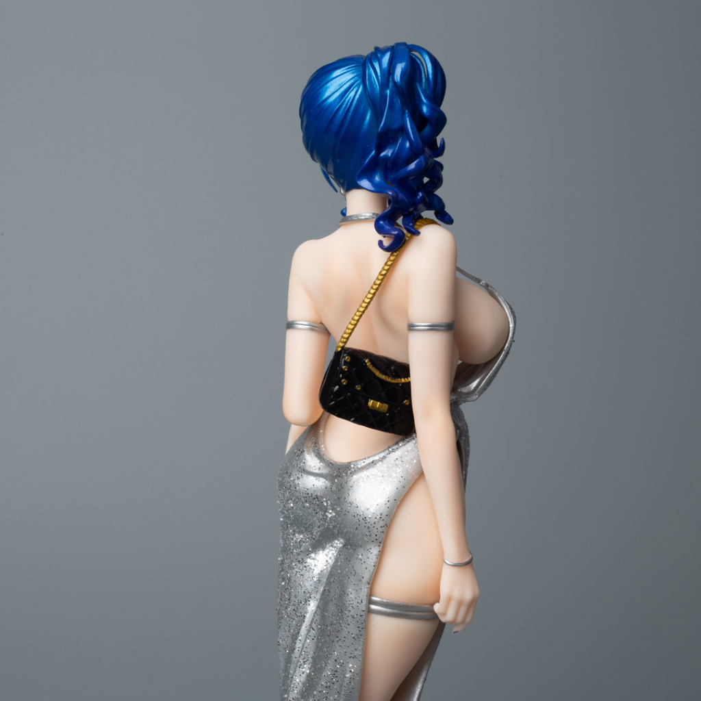 St. USS St... Mô Hình Nhân Vật Louis Vuitton Cao Cấp 1 / 7 26Cm