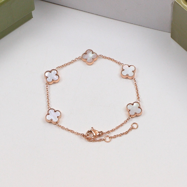 Vòng Tay Thép Titan Hình Cỏ Bốn Lá Nhỏ Xinh Nhiều Màu Thời Trang Mới V & CA 14K