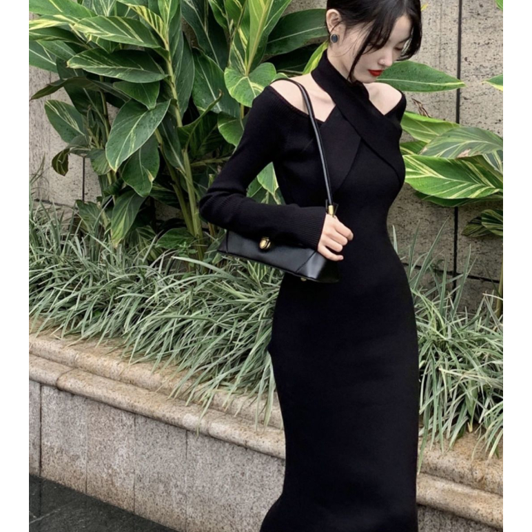 Đầm Dệt Kim Tay Dài Cổ Yếm Dáng Ôm Thời Trang Thu Đông Quyến Rũ Cho Nữ