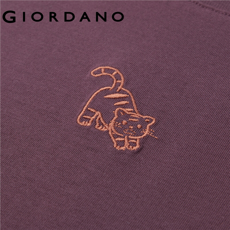Áo thun GIORDANO 05323394 100% cotton dệt kim tay ngắn cổ tròn thêu họa tiết chú mèo dành cho nữ