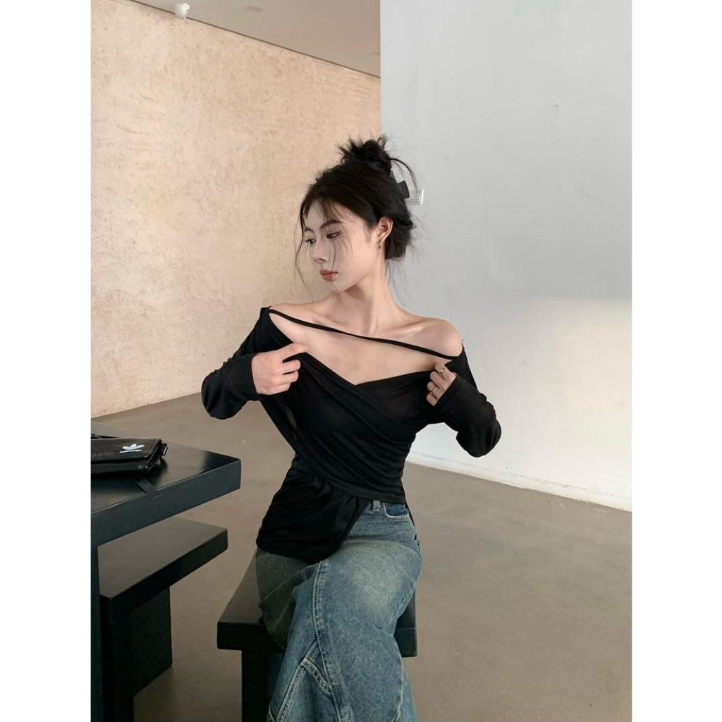 Áo Thun Tay Dài Cổ Chữ V Thiết Kế Không Đồng Đều Không Đều Quyến Rũ Phong Cách Hàn Quốc Dành Cho Nữ