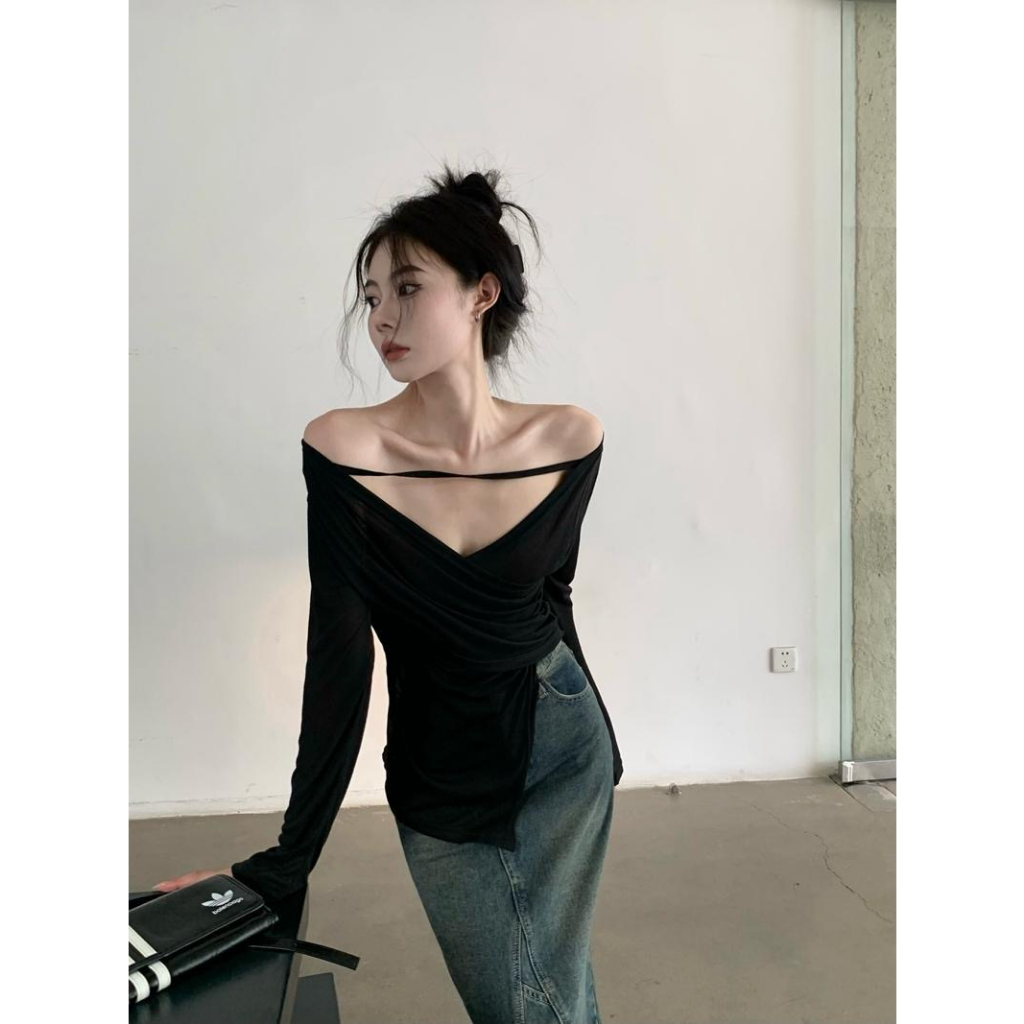 Áo Thun Tay Dài Cổ Chữ V Thiết Kế Không Đồng Đều Không Đều Quyến Rũ Phong Cách Hàn Quốc Dành Cho Nữ