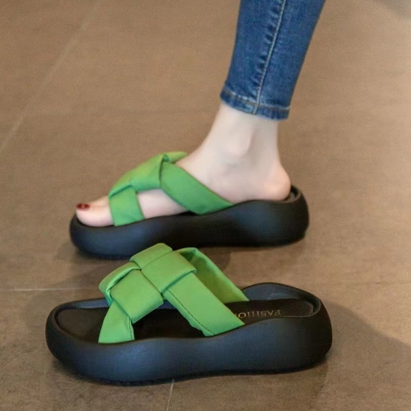 Dép Quai Ngang Đế Dày Thời Trang Dành Cho Nữ