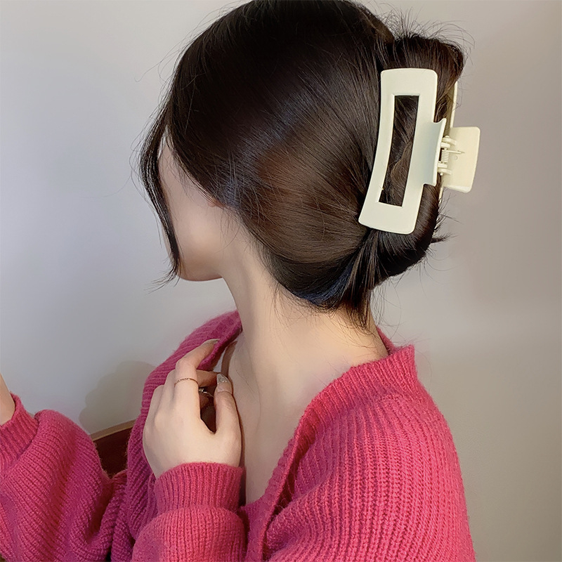 Kẹp Tóc Xoăn Hình Cá Mập 13cm Màu Sắc Phù Hợp Làm Quà Cao Cấp Phong Cách Nhật Bản Và Hàn Quốc