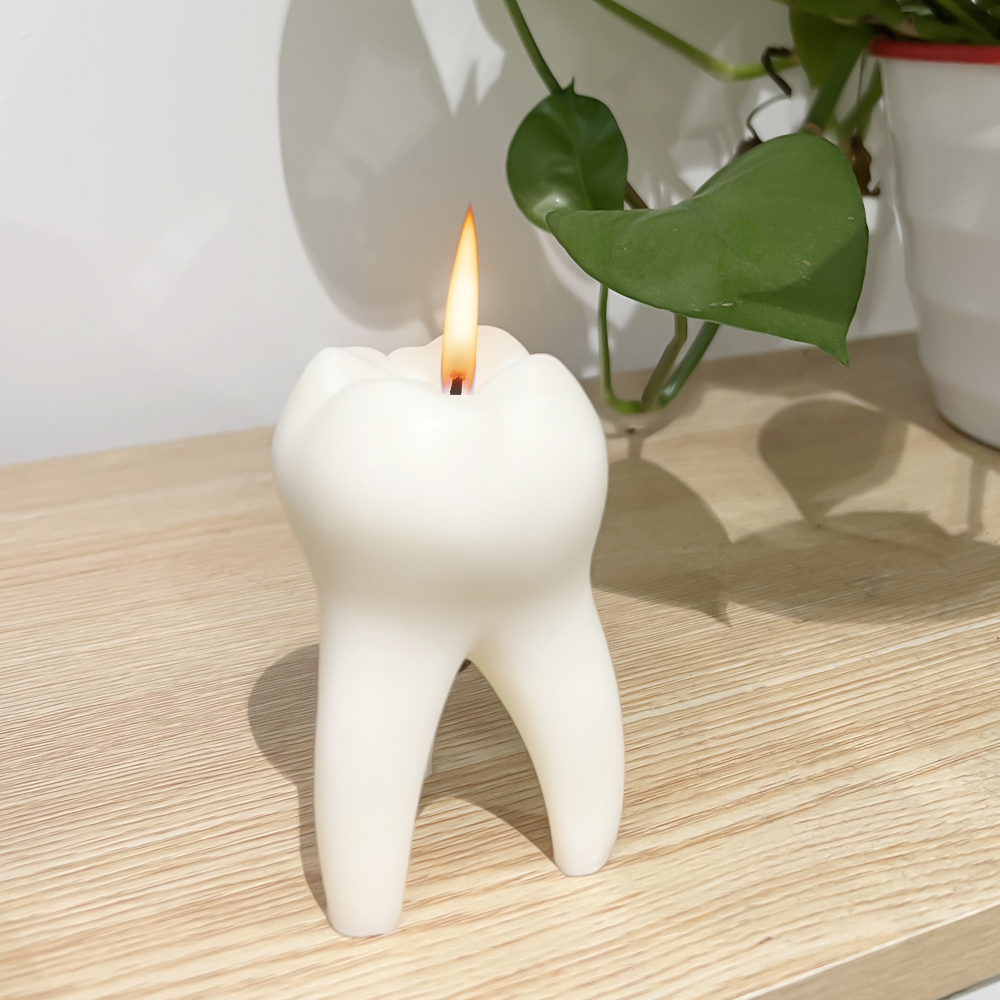 Nến Thơm Hình Chiếc Răng Dùng Trang Trí Bàn Ăn Tối