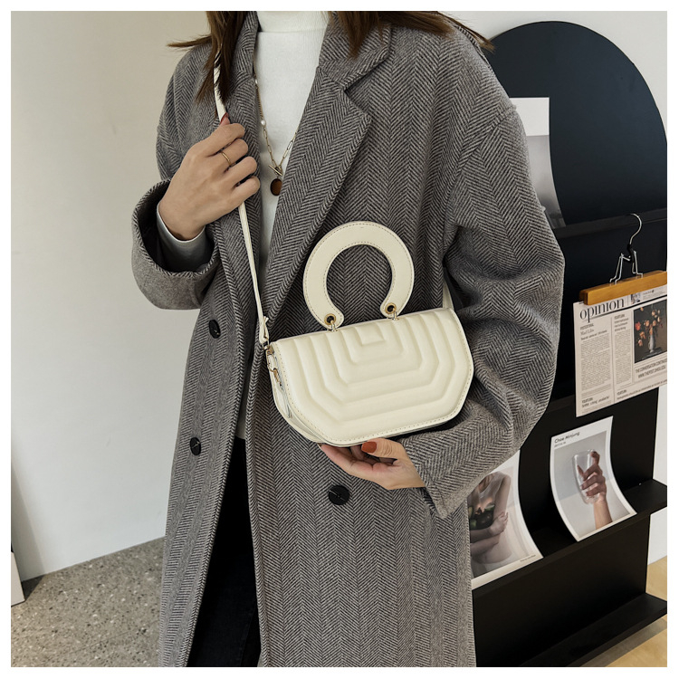 Túi đeo vai xách tay dáng vuông nhỏ thiết kế đơn giản thời trang thu đông mới dành cho nữ