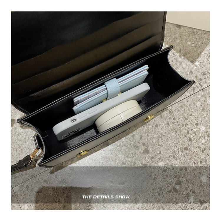 Túi đeo vai xách tay dáng vuông nhỏ thiết kế đơn giản thời trang thu đông mới dành cho nữ