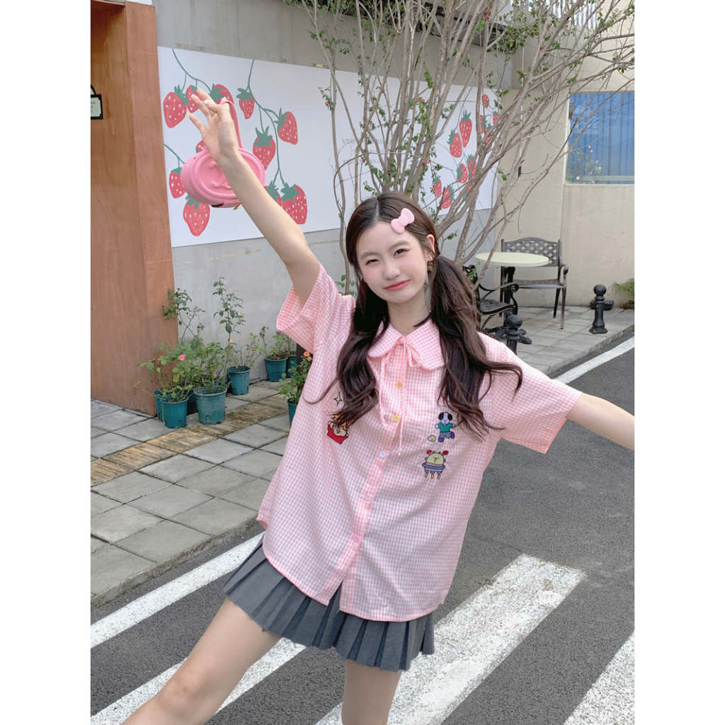 QOEDDV Áo Sơ Mi Tay Ngắn Cổ Búp Bê Họa Tiết Sọc Caro Thêu Họa Tiết Ngọt Ngào Thời Trang Mùa Hè Mới Cho Nữ