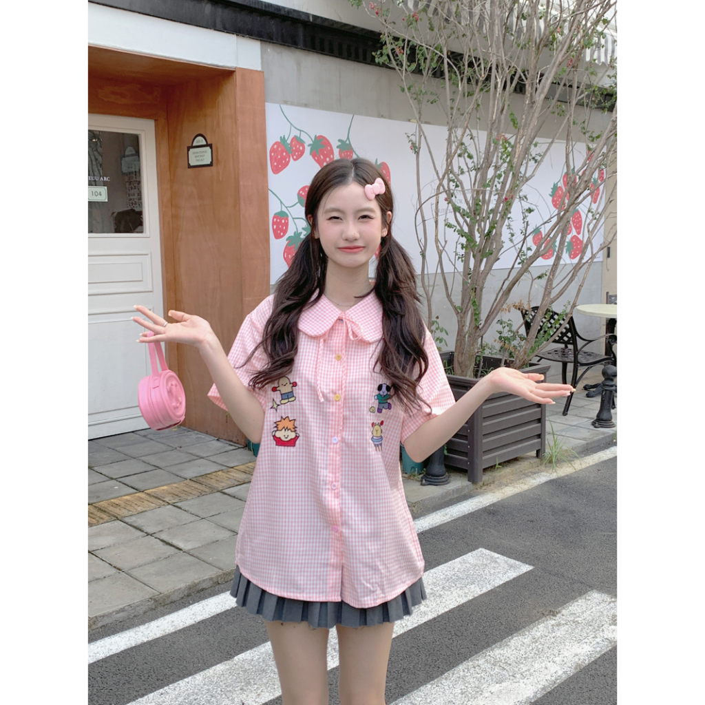 QOEDDV Áo Sơ Mi Tay Ngắn Cổ Búp Bê Họa Tiết Sọc Caro Thêu Họa Tiết Ngọt Ngào Thời Trang Mùa Hè Mới Cho Nữ