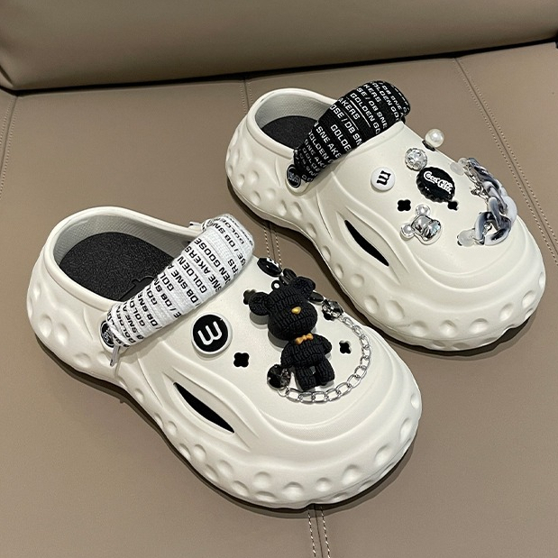 One more shoes⭐Dép Sandal Đế Mềm Chống Trượt Tăng Chiều Cao Họa Tiết Hoạt Hình Dễ Thương Thời Trang Mùa Hè Cho Nữ