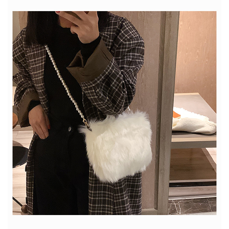 Túi đeo chéo hình vuông nhỏ phối lông dây xích đính ngọc trai giả thời trang thu đông mẫu mới cho nữ