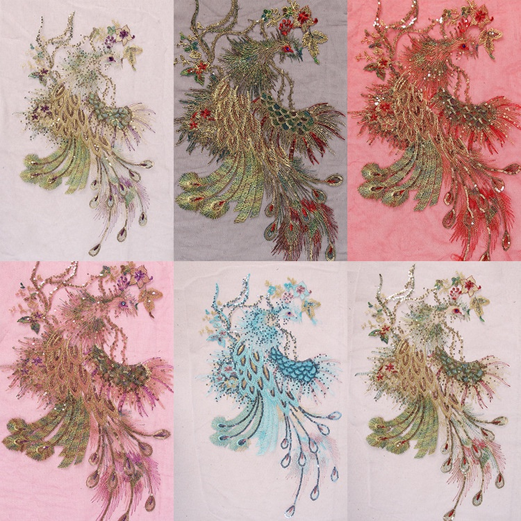 Miếng Dán Ủi Trang Trí Váy Cưới Hình Hoa Và Chim Công 3D Kích Thước 50 * 30CM