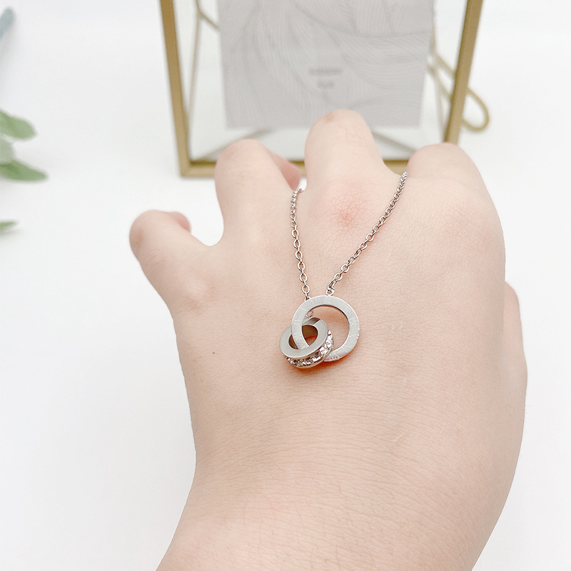 Nhẫn Titan Đính Kim Cương Toàn Bộ Chữ Số La Mã Đơn Giản Cá Tính Hàng Mới