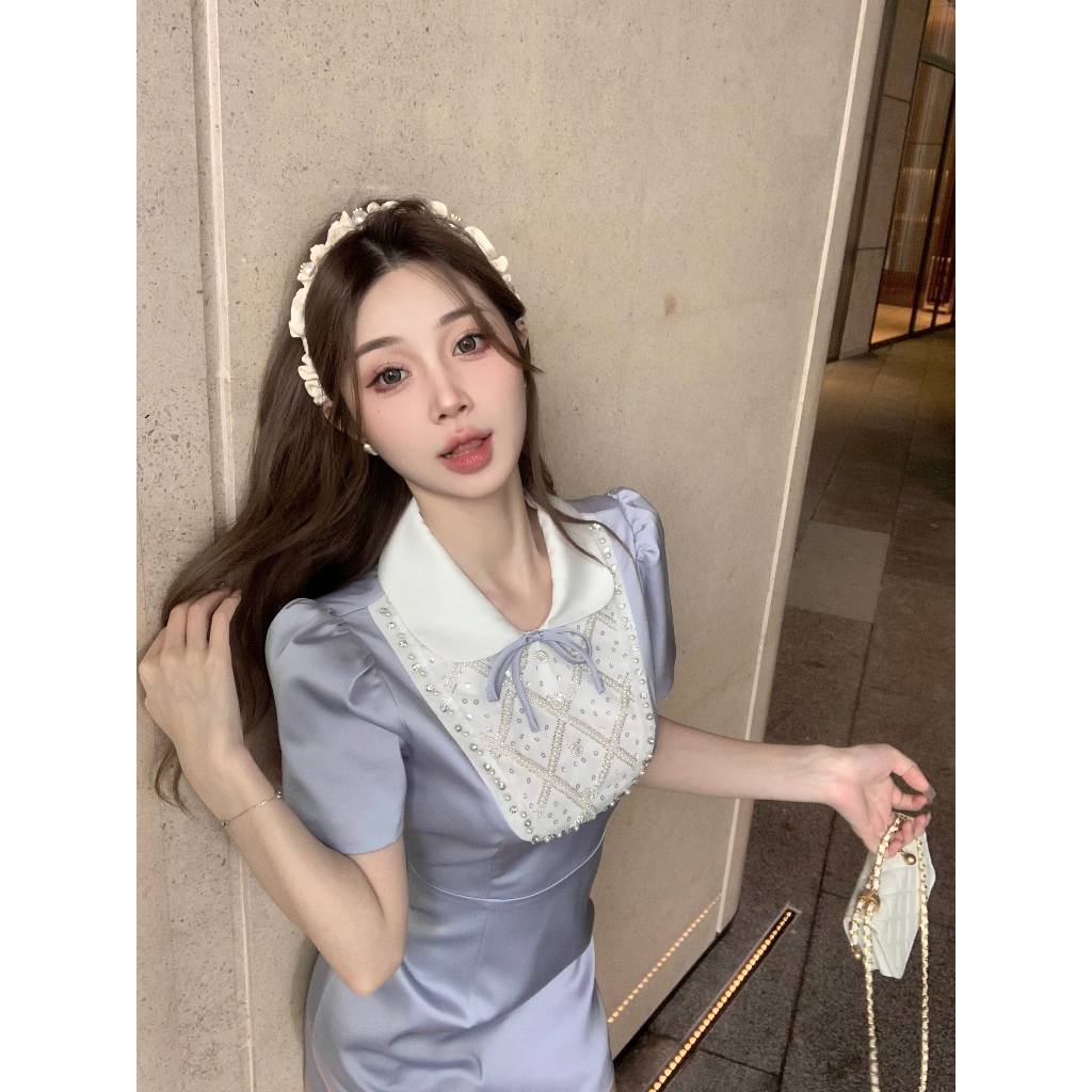 【COLORBLLIND】Đầm Cổ Bẻ Màu Xanh Dương Nhạt Sang Trọng