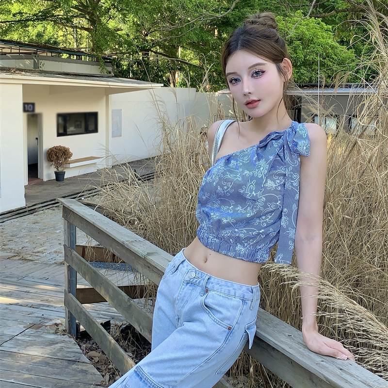 Áo Hai Dây Họa Tiết Hoa Thời Trang Mùa Hè Ngọt Ngào Cho Nữ