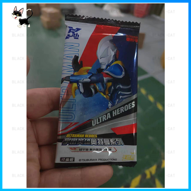 1 Bộ Sưu Tập Thẻ Bài Ultraman SSR