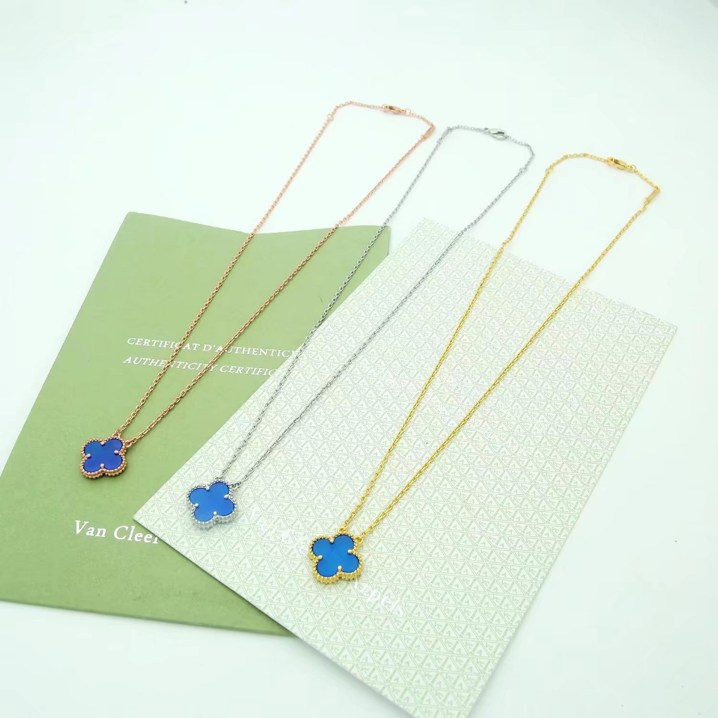 Vòng cổ Mặt Cỏ Bốn Lá Cổ Điển Mới 2023