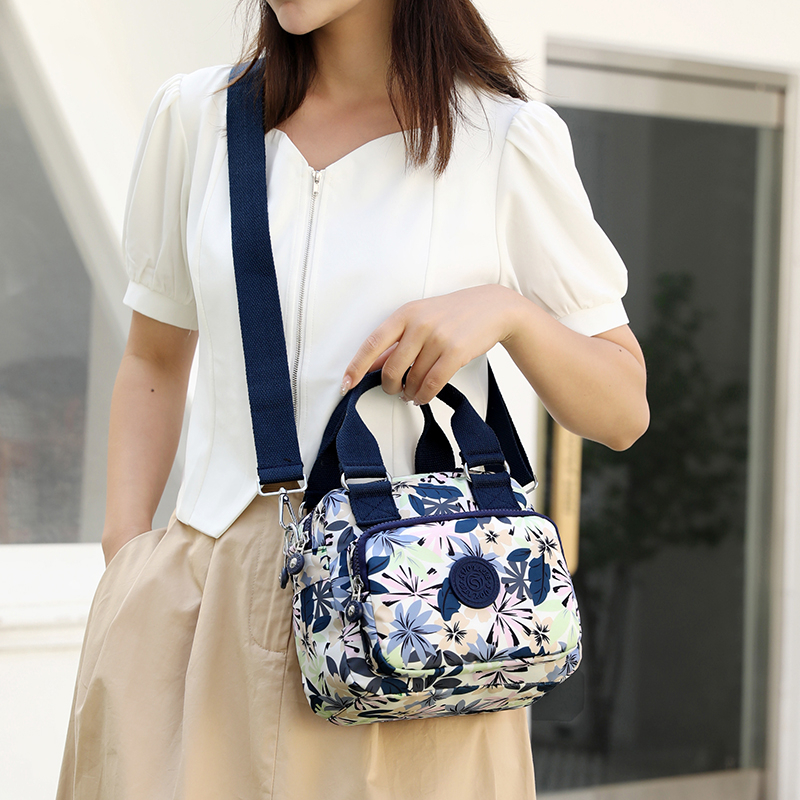 Túi Xách Nylon In Họa Tiết Thời Trang Dành Cho Nữ