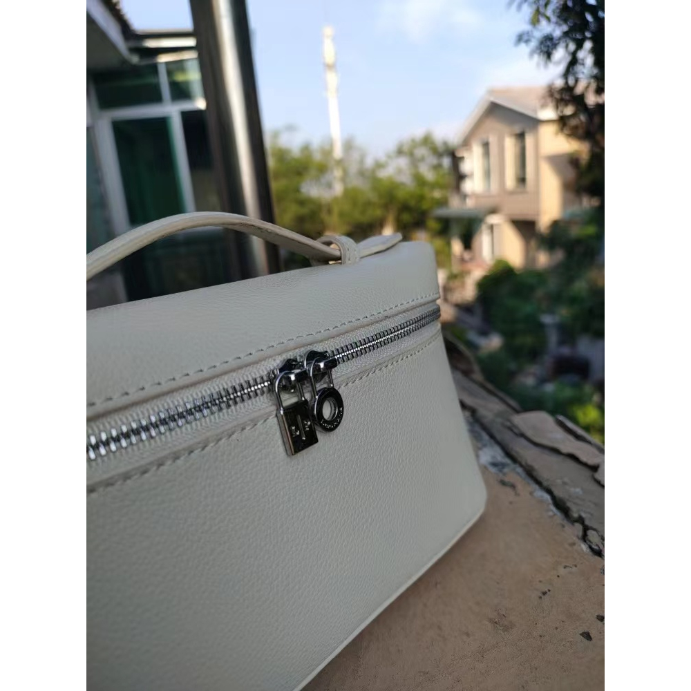 LP19 Túi Xách Nữ Loro*Piana Gigi Cùng một loại Đầu Lâu Bò Thật Túi Đeo Chéo Đa Năng Thời Trang