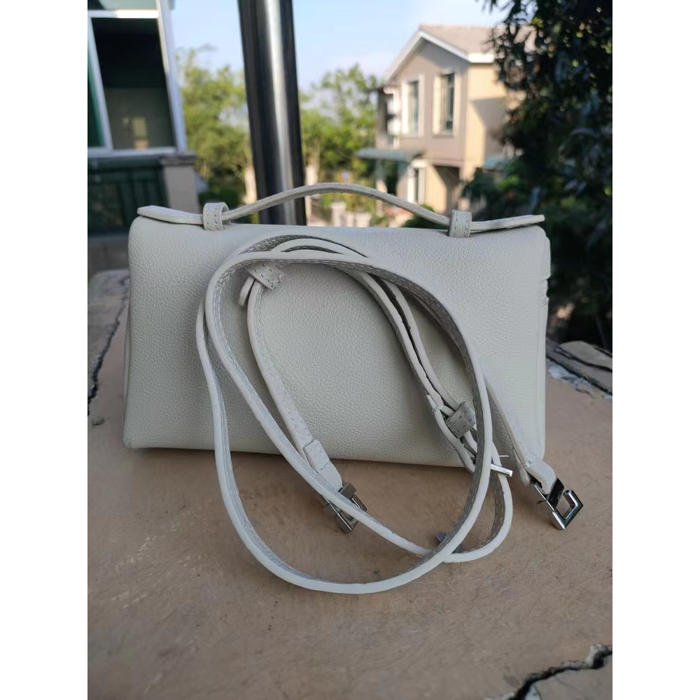 LP19 Túi Xách Nữ Loro*Piana Gigi Cùng một loại Đầu Lâu Bò Thật Túi Đeo Chéo Đa Năng Thời Trang