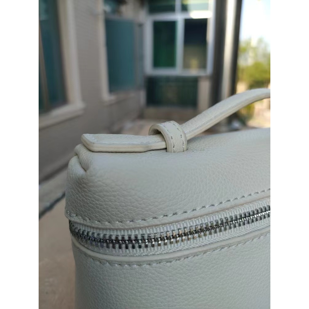 LP19 Túi Xách Nữ Loro*Piana Gigi Cùng một loại Đầu Lâu Bò Thật Túi Đeo Chéo Đa Năng Thời Trang