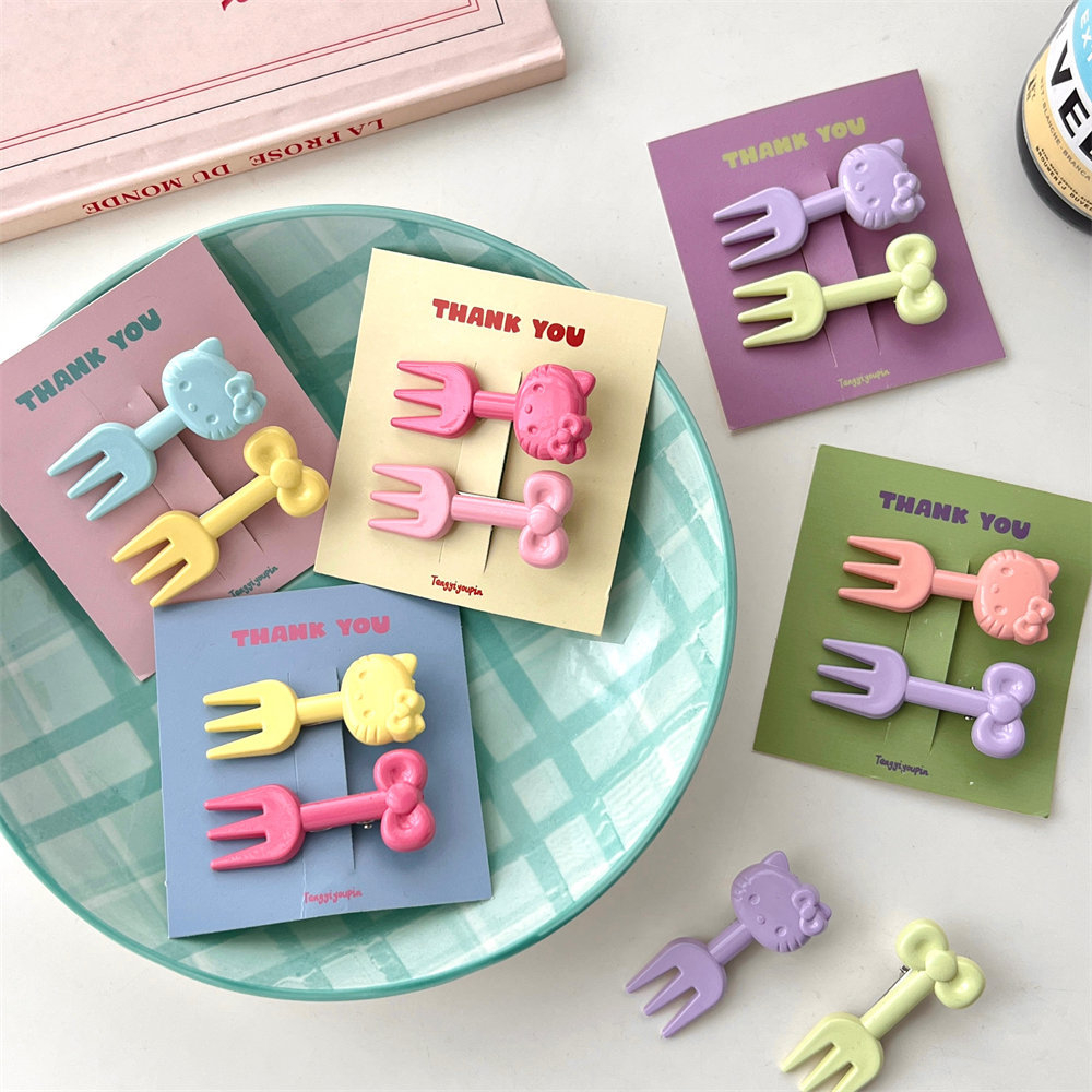 Set 2 Kẹp Tóc Hình Mèo Dễ Thương Cho Nữ