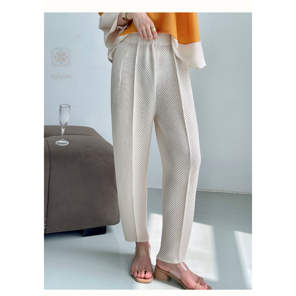 Issey Miyake Quần Ống Rộng Xếp Ly Cân Bằng Cá Co Giãn Lưng Thun Có Túi Hình Quả Lê Cho Nữ