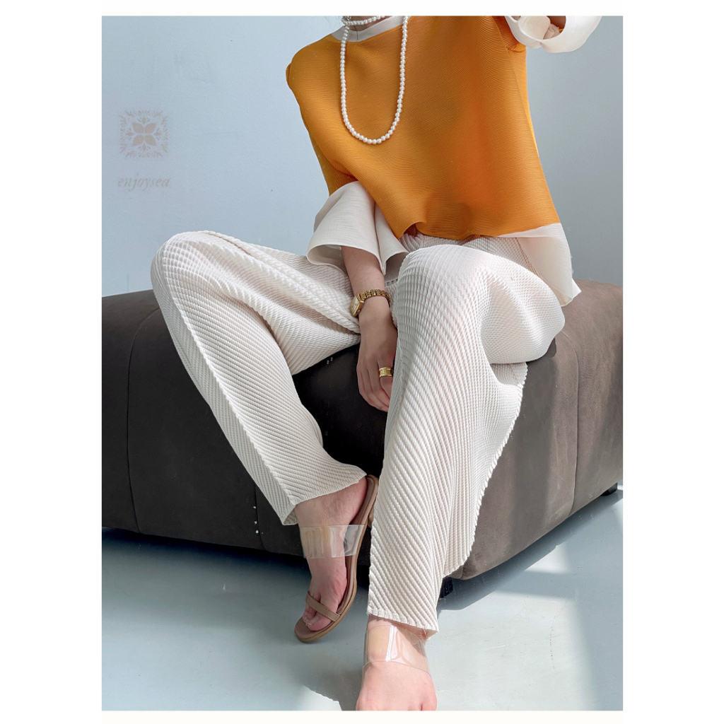 Issey Miyake Quần Ống Rộng Xếp Ly Cân Bằng Cá Co Giãn Lưng Thun Có Túi Hình Quả Lê Cho Nữ