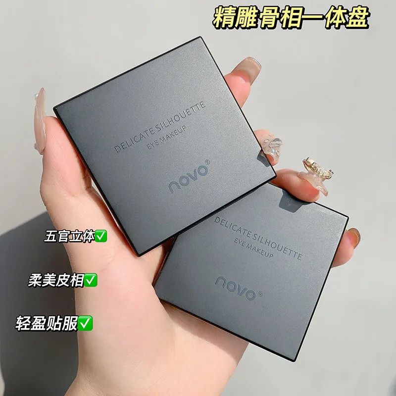 Bảng Phấn Bắt Sáng 3 Màu Lì Và Màu Nhũ Chống Nước Hiệu NOVO NO.5828