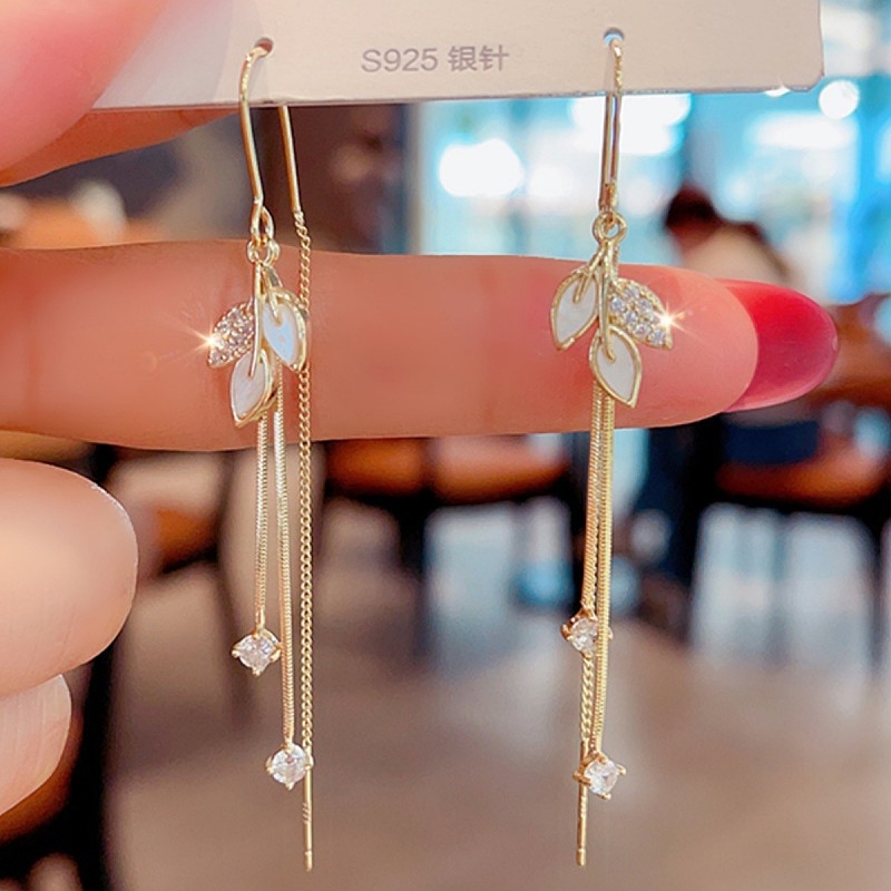 Bông Tai Mạ Bạc 925 Dáng Dài Hình Chiếc Lá Đính Đá Thời Trang Hàn Quốc Cho Nữ