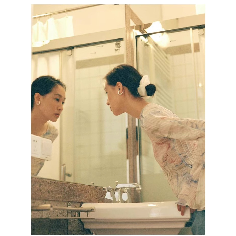 Honypove Áo Sơ Mi Chiffon Cổ Tròn Tay Dài Ống Loe Xếp Ly Nhuộm Màu Phong Cách Mới Dành Cho Nữ