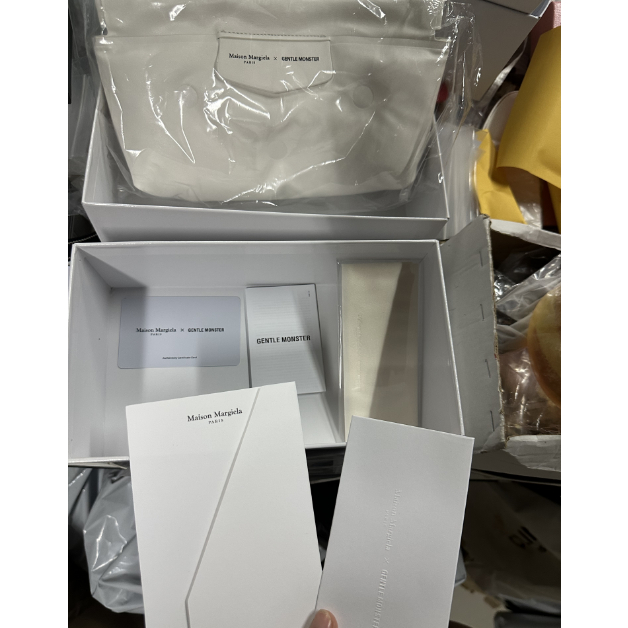 Maison Kính Mát Thời Trang Cá Tính 2023