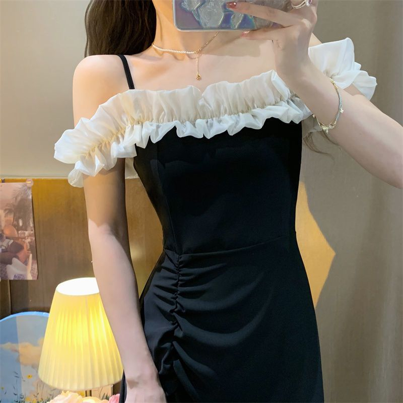 One Đầm Hai Dây Màu Đen Dáng Ôm Phong Cách Pháp Thời Trang Mùa Hè 2023 Cho Nữ