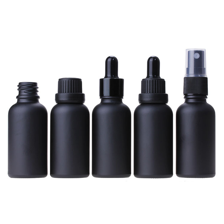 Chai Thủy Tinh Đựng Tinh Dầu Dạng Xịt Màu Đen Dung Tích 30ml Tiện Dụng