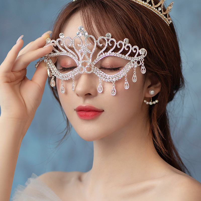 Mặt Nạ Cô Dâu Đính Tua Rua Pha Lê Thời Trang