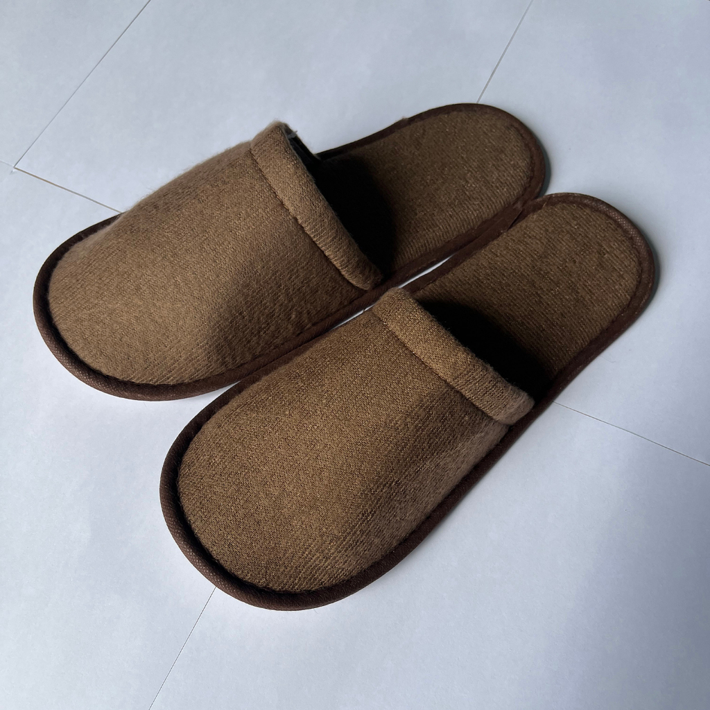 Dép Đi Trong Nhà Kiểu Dáng Đơn Giản Màu Trơn Cho Nam Và Nữ