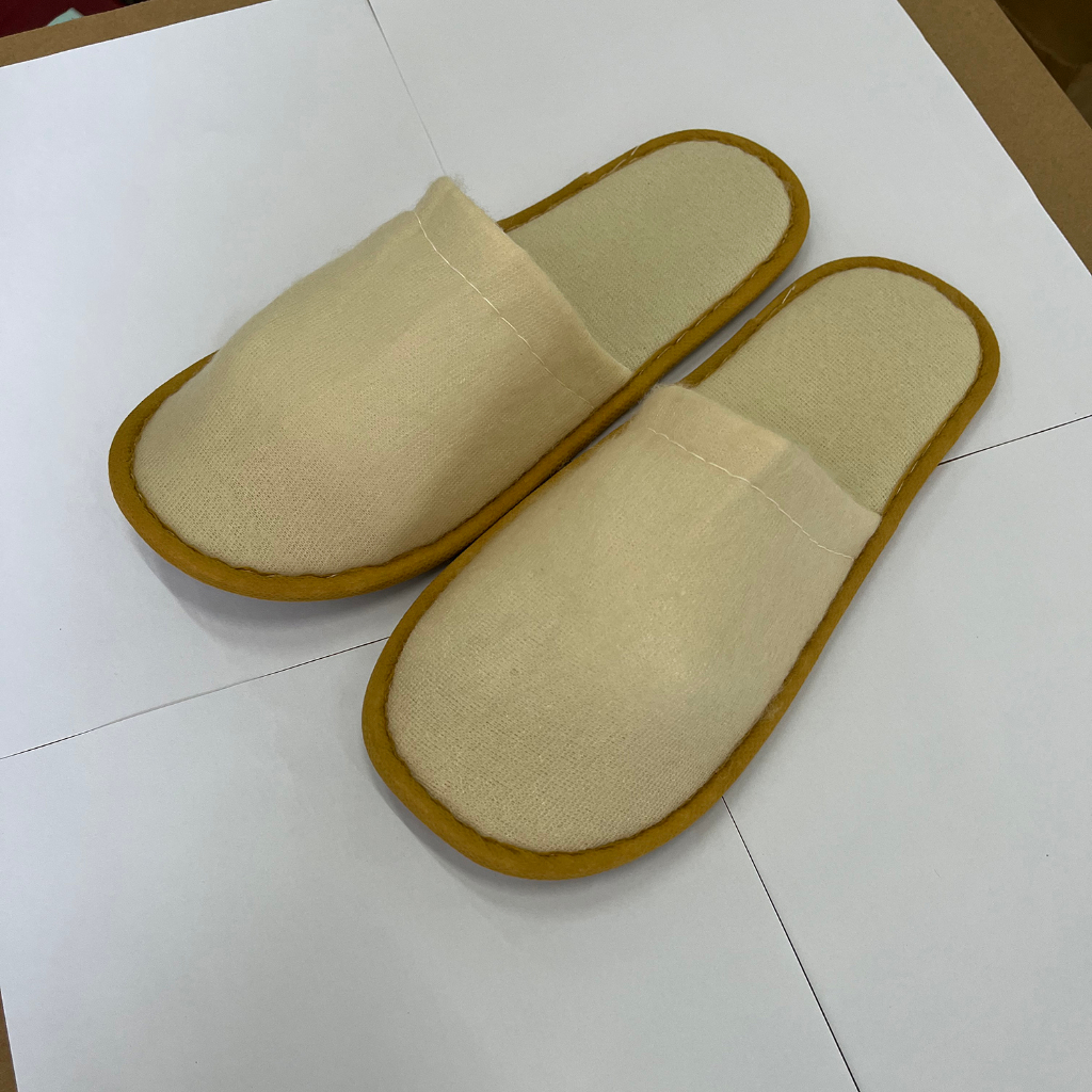 Dép Đi Trong Nhà Kiểu Dáng Đơn Giản Màu Trơn Cho Nam Và Nữ