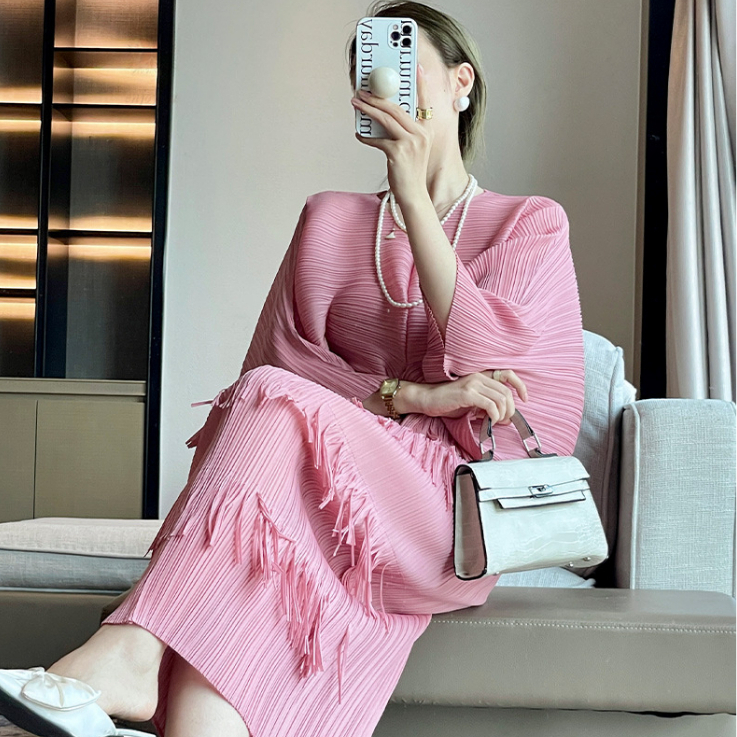 Đầm Cánh Dơi Issey Miyake Siêu Co Giãn Phối Tua Rua Thanh Lịch Cho Nữ