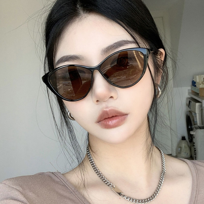 Kính Mát Hình Mắt Mèo Nhiều Màu Lựa Chọn Thời Trang vintage Cho Nữ Hàng Ngày