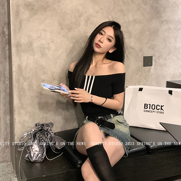 QADCOL Áo Thun Trễ Vai In Chữ Thời Trang Mùa Hè Dành Cho Nữ áo croptop trễ vai