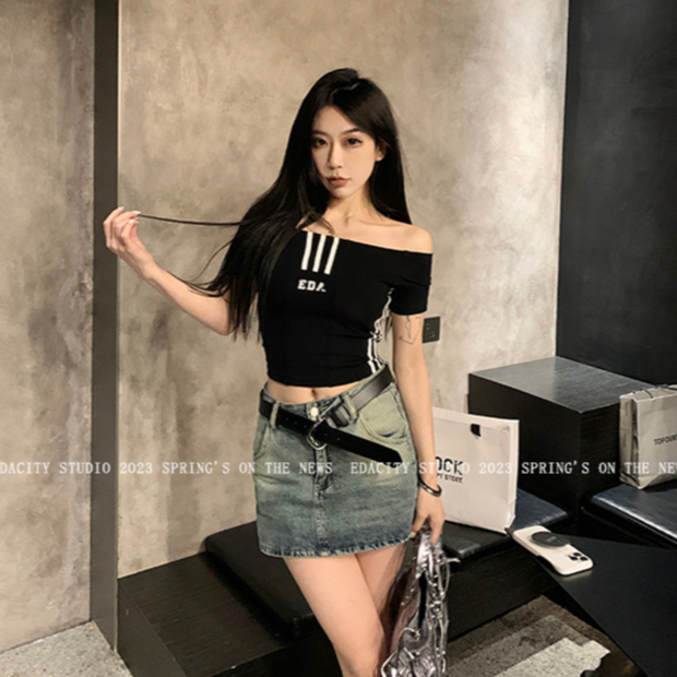 QADCOL Áo Thun Trễ Vai In Chữ Thời Trang Mùa Hè Dành Cho Nữ áo croptop trễ vai