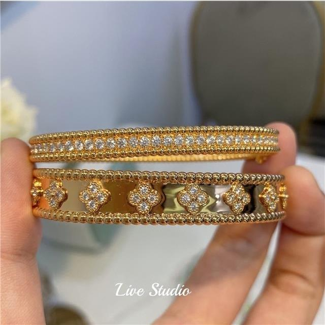 Vòng Đeo Tay Đính Kim Cương Toàn Diện Thời Trang 2023