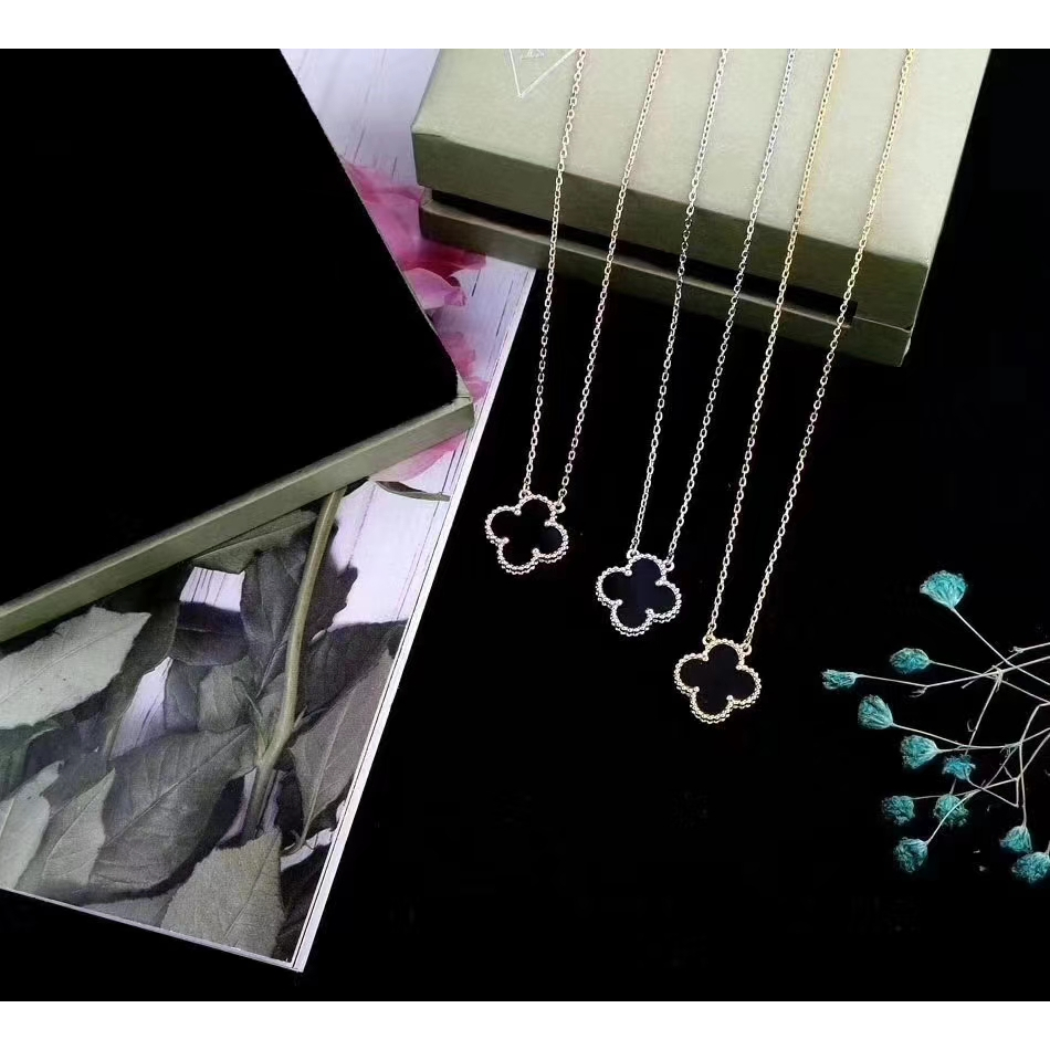 Vòng Cổ Cỏ Bốn Lá Thời Trang Mới 2023