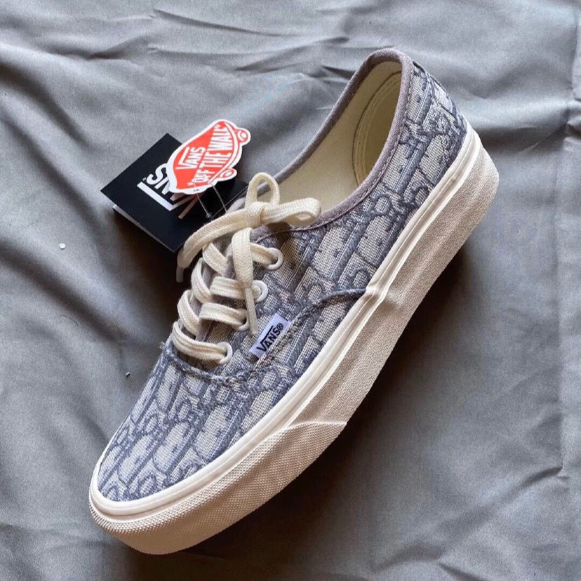 Giày Sneaker Vans Cổ Thấp Thêu Họa Tiết Cá Tính Cho Nam Nữ