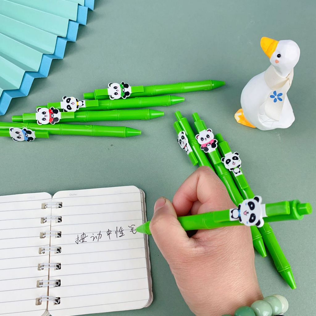 Bút Mực Gel Dạng Nhấn Bằng Tre Hình Gấu Trúc Màu Đen