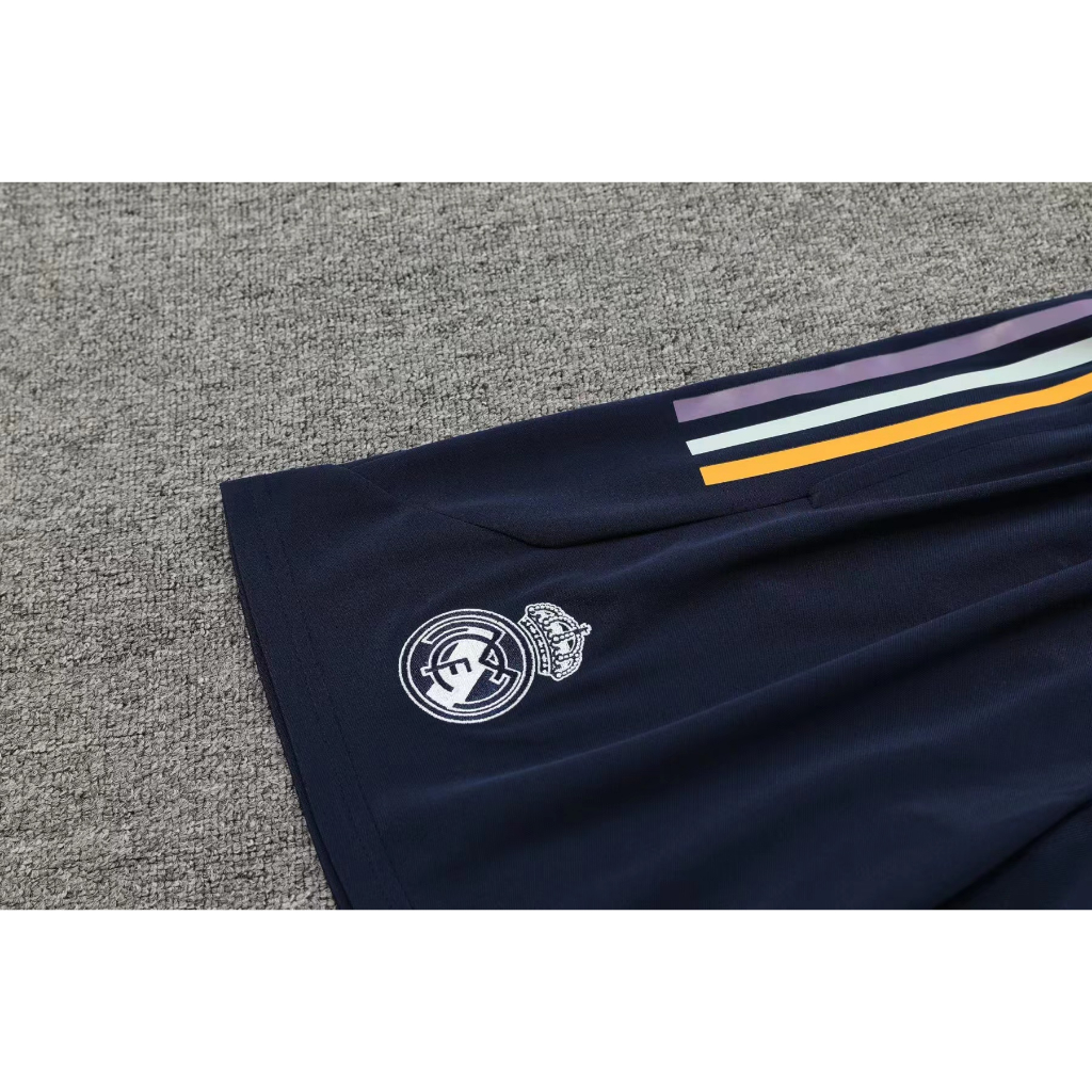 Áo Thun Bóng Đá Màu Trắng Số 24-48 2023 / 24